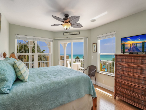Expansive Beach Home - Casual Luxury - Steps to the Beach